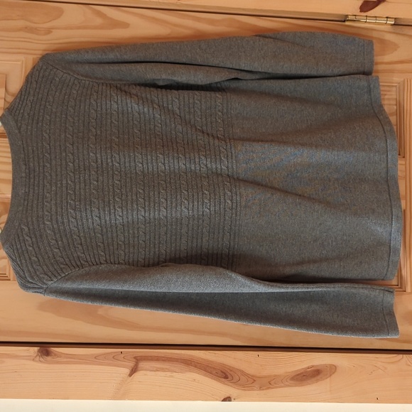 Christopher and Banks Gray Open bottom Cardigan type Sweater Medium - Picture 10 of 11